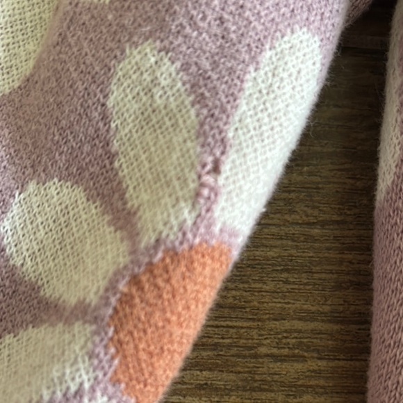 Huxbaby Lilac Daisy Knit Cardigan, Size 6yo - Picture 3 of 9